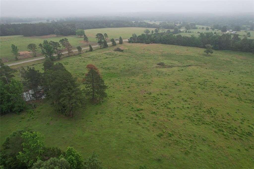 26 Acres of Land for Sale in Henderson, Texas