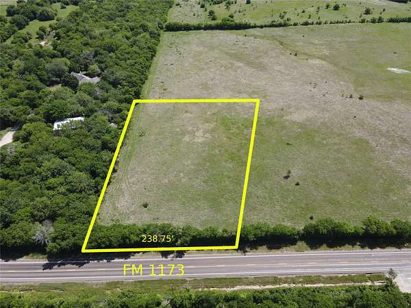 2 Acres of Residential Land for Sale in Krum, Texas