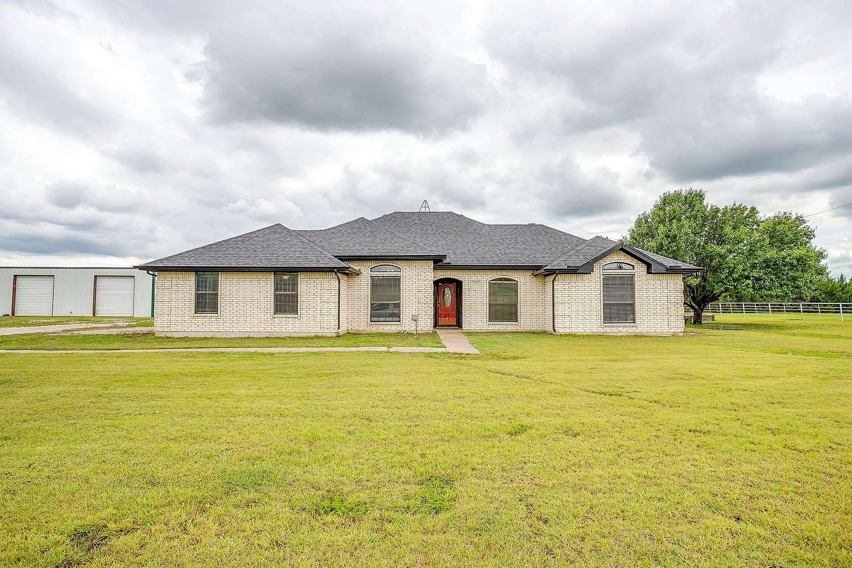 2 Acres of Land with Home for Sale in Palmer, Texas