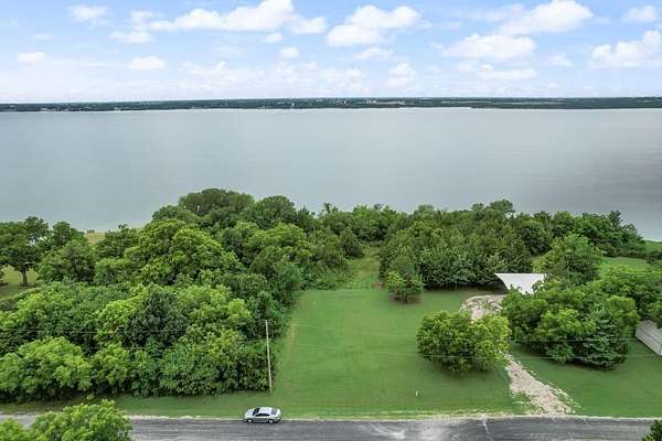 0.21 Acres of Residential Land for Sale in Farmersville, Texas