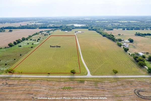 12 Acres of Recreational & Residential Land for Sale in Bells, Texas