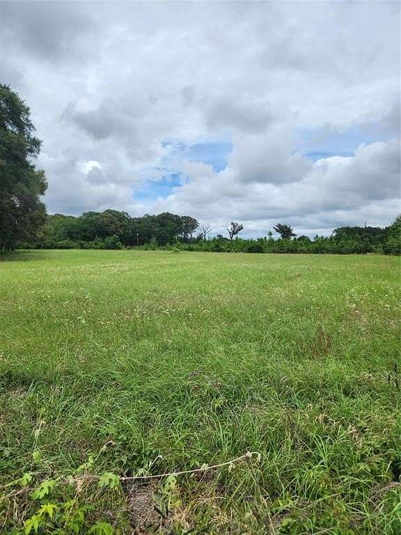 5 Acres of Residential Land for Sale in Athens, Texas