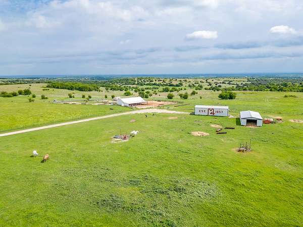 326 Acres of Land with Home for Sale in Weatherford, Texas