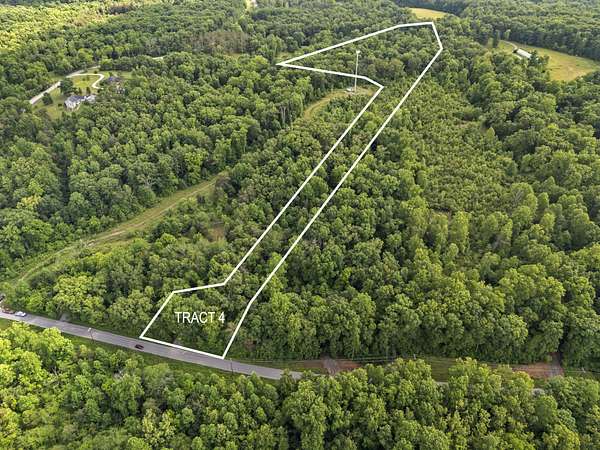 12 Acres of Land for Sale in Fairview, Tennessee