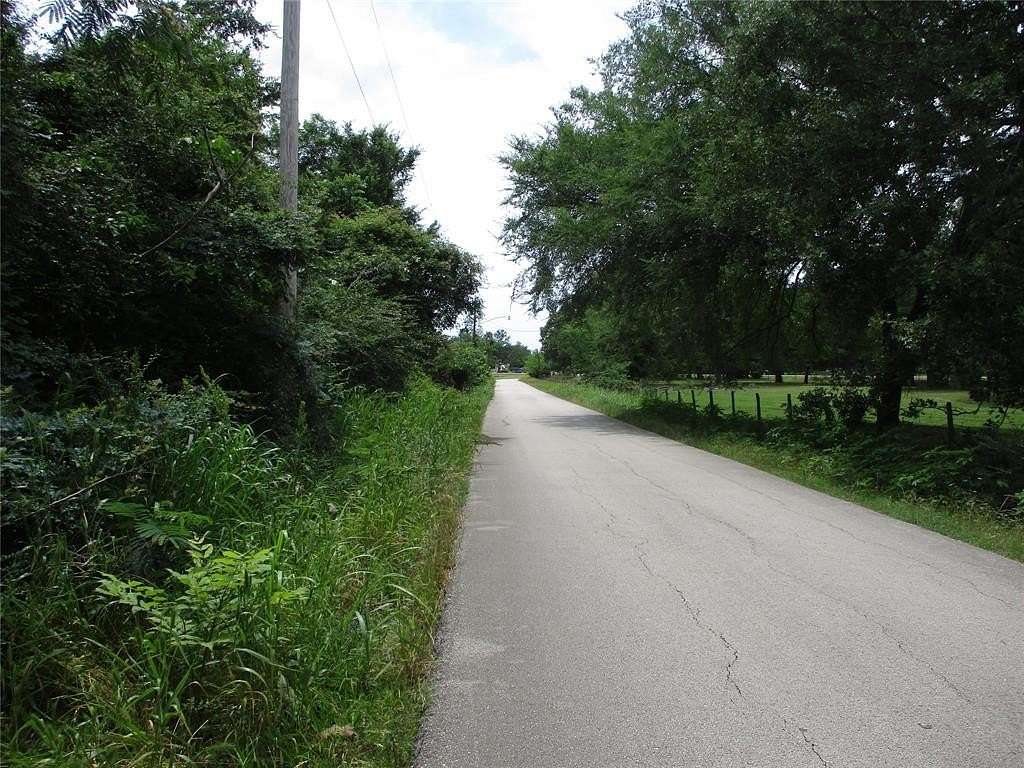 2.85 Acres of Land for Sale in Emory, Texas