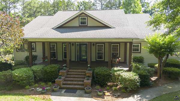 3 Acres of Land with Home for Sale in Byron, Georgia