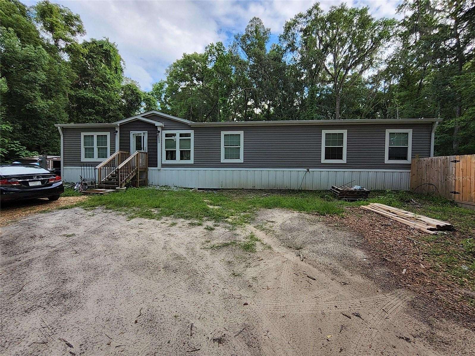1.52 Acres of Land with Home for Sale in Ocala, Florida