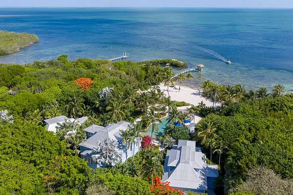 3.2 Acres of Land with Home for Sale in Plantation Key, Florida