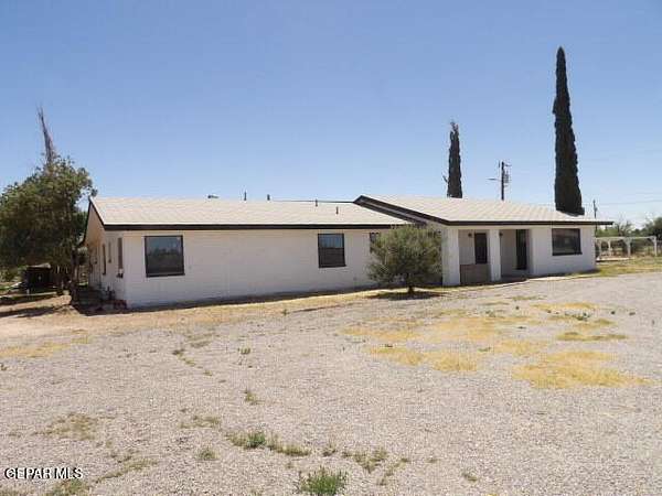 2.58 Acres of Land with Home for Sale in El Paso, Texas