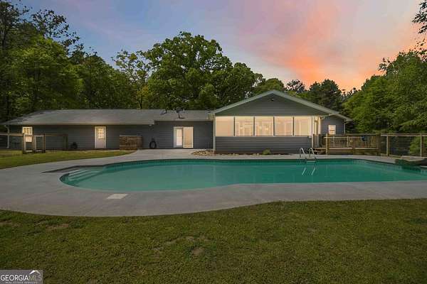15 Acres of Land with Home for Sale in Covington, Georgia