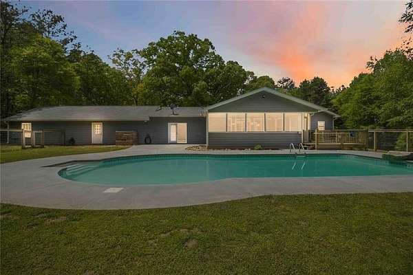 15 Acres of Land with Home for Sale in Covington, Georgia