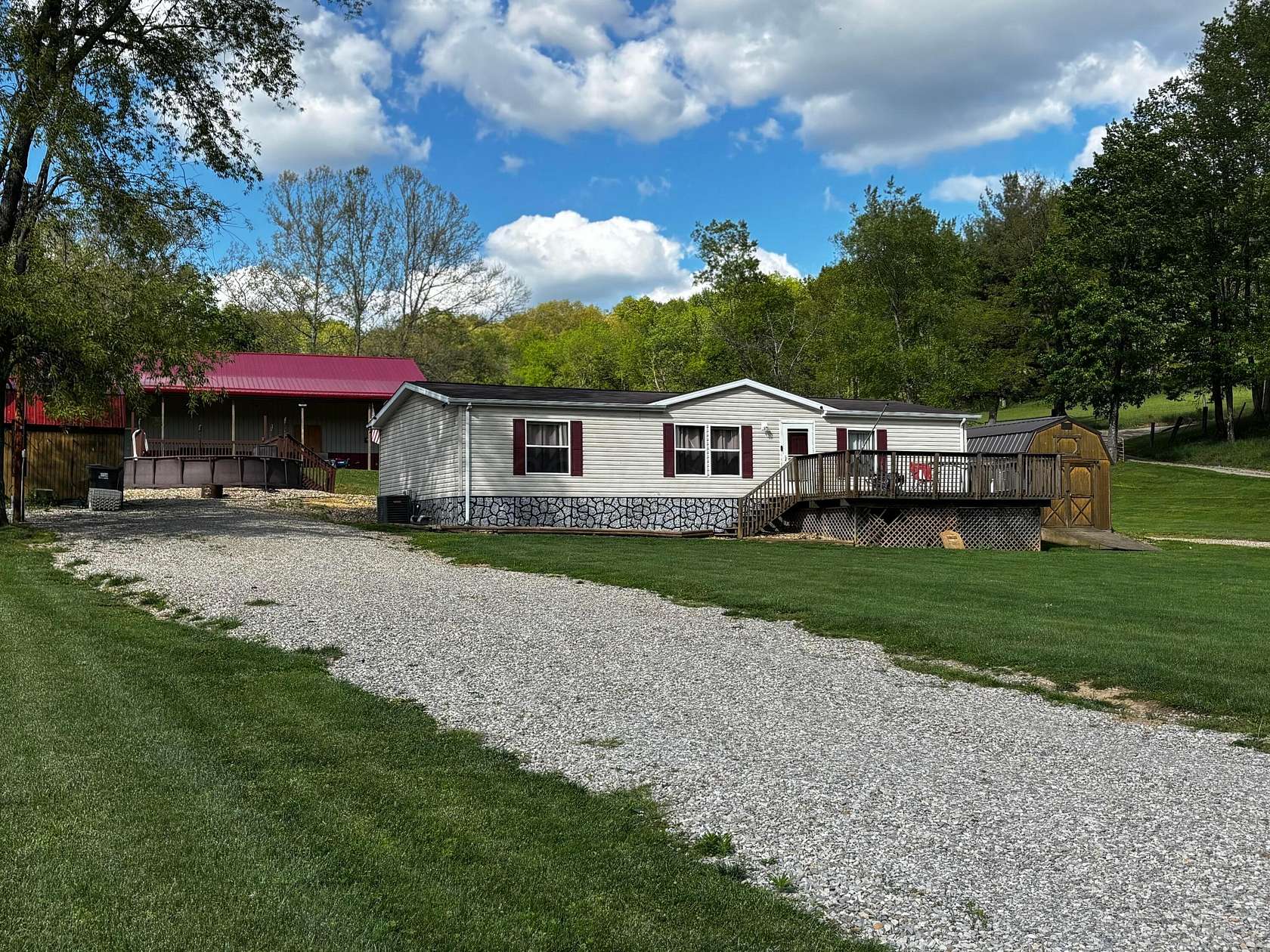 1.67 Acres of Land with Home for Sale in Nashport, Ohio