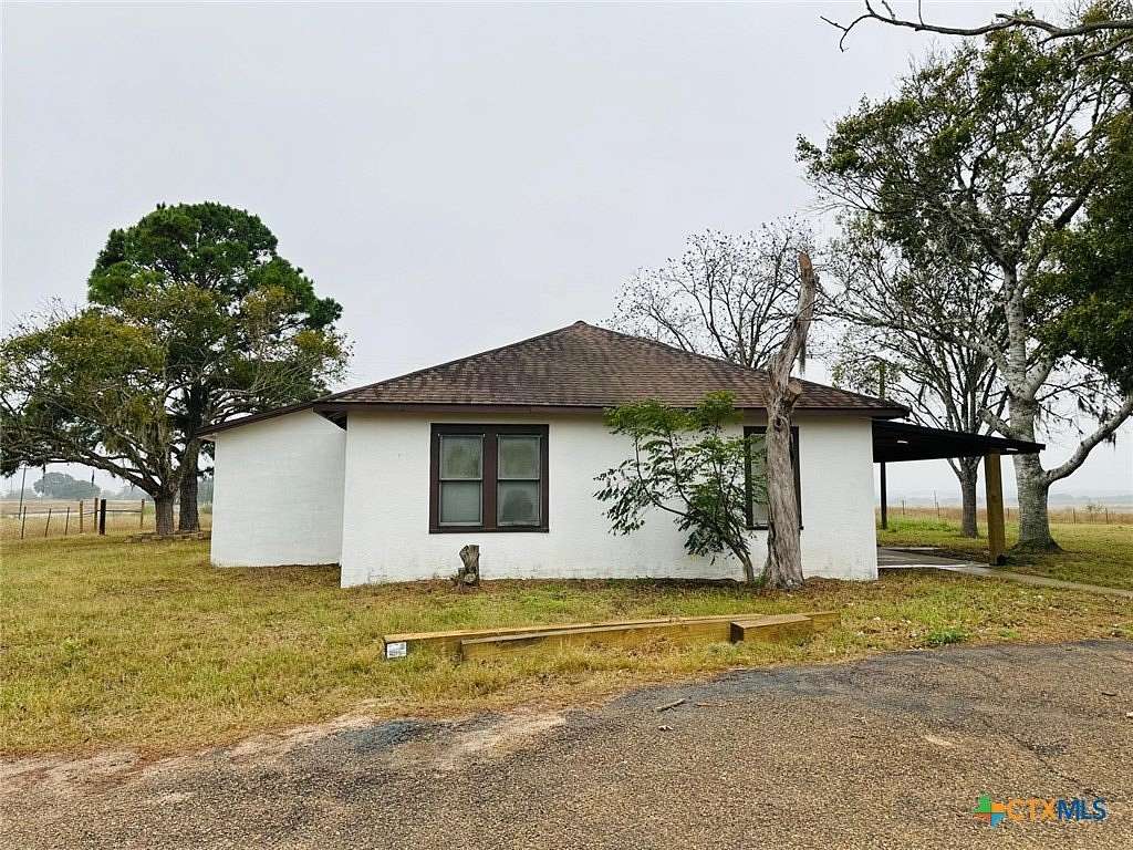 11 Acres of Land with Home for Sale in Yorktown, Texas