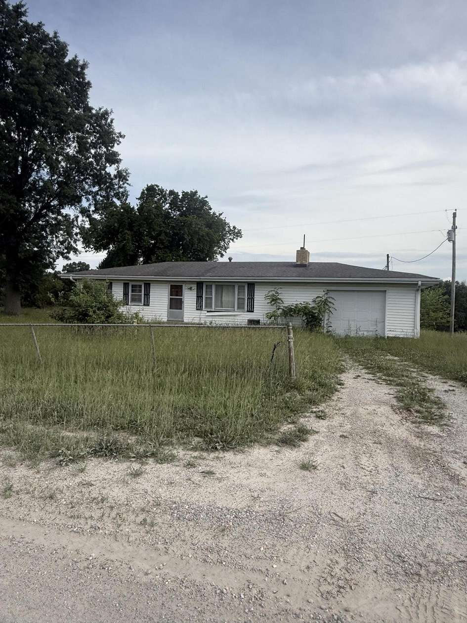 8.5 Acres of Land with Home for Sale in Auxvasse, Missouri