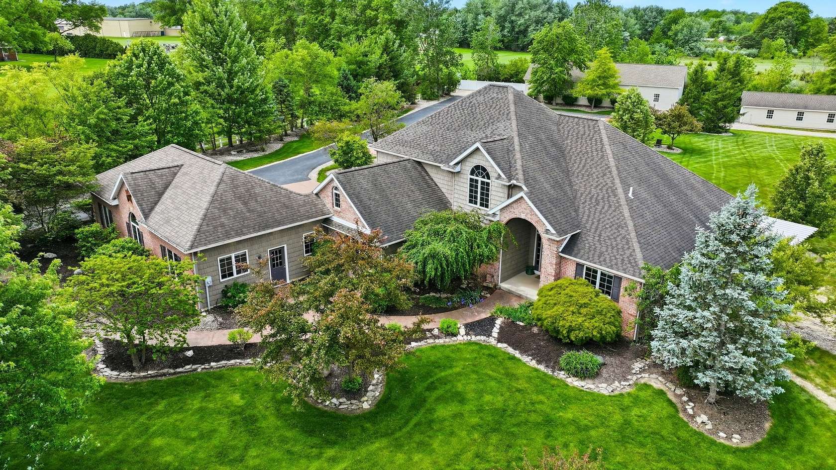 5.3 Acres of Land with Home for Sale in Fort Wayne, Indiana
