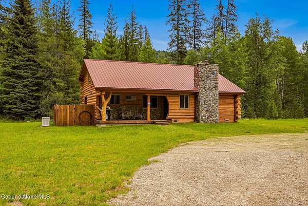 2.44 Acres of Land with Home for Sale in Sandpoint, Idaho