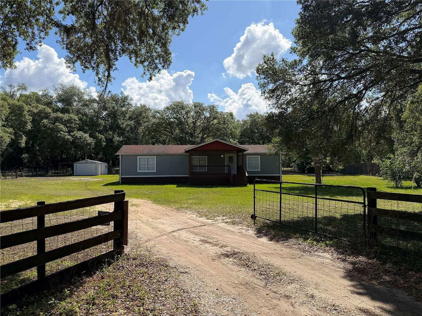 2.32 Acres of Land with Home for Sale in Mount Dora, Florida