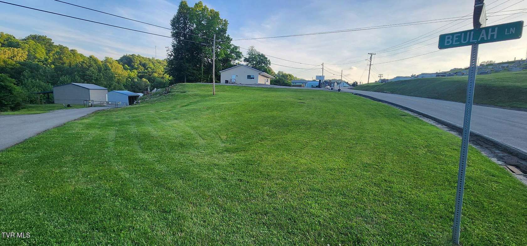 1.13 Acres of Residential Land for Sale in Clintwood, Virginia