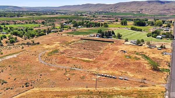 5.16 Acres of Land for Sale in Benton City, Washington