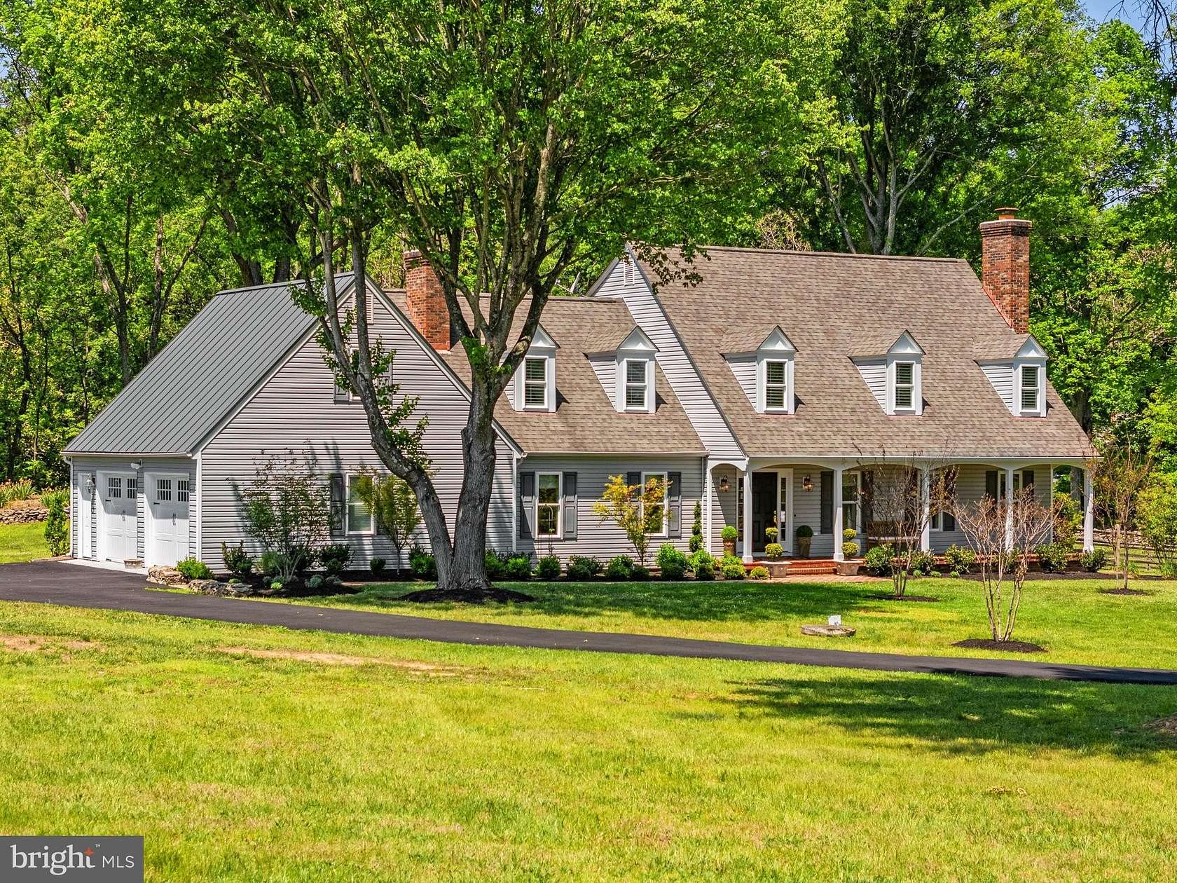 3.1 Acres of Land with Home for Sale in Middleburg, Virginia