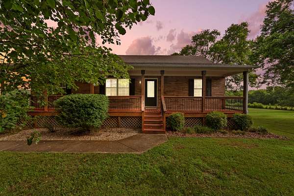 4.48 Acres of Land with Home for Sale in Columbia, Tennessee