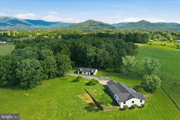 4 Acres of Land with Home for Sale in Luray, Virginia