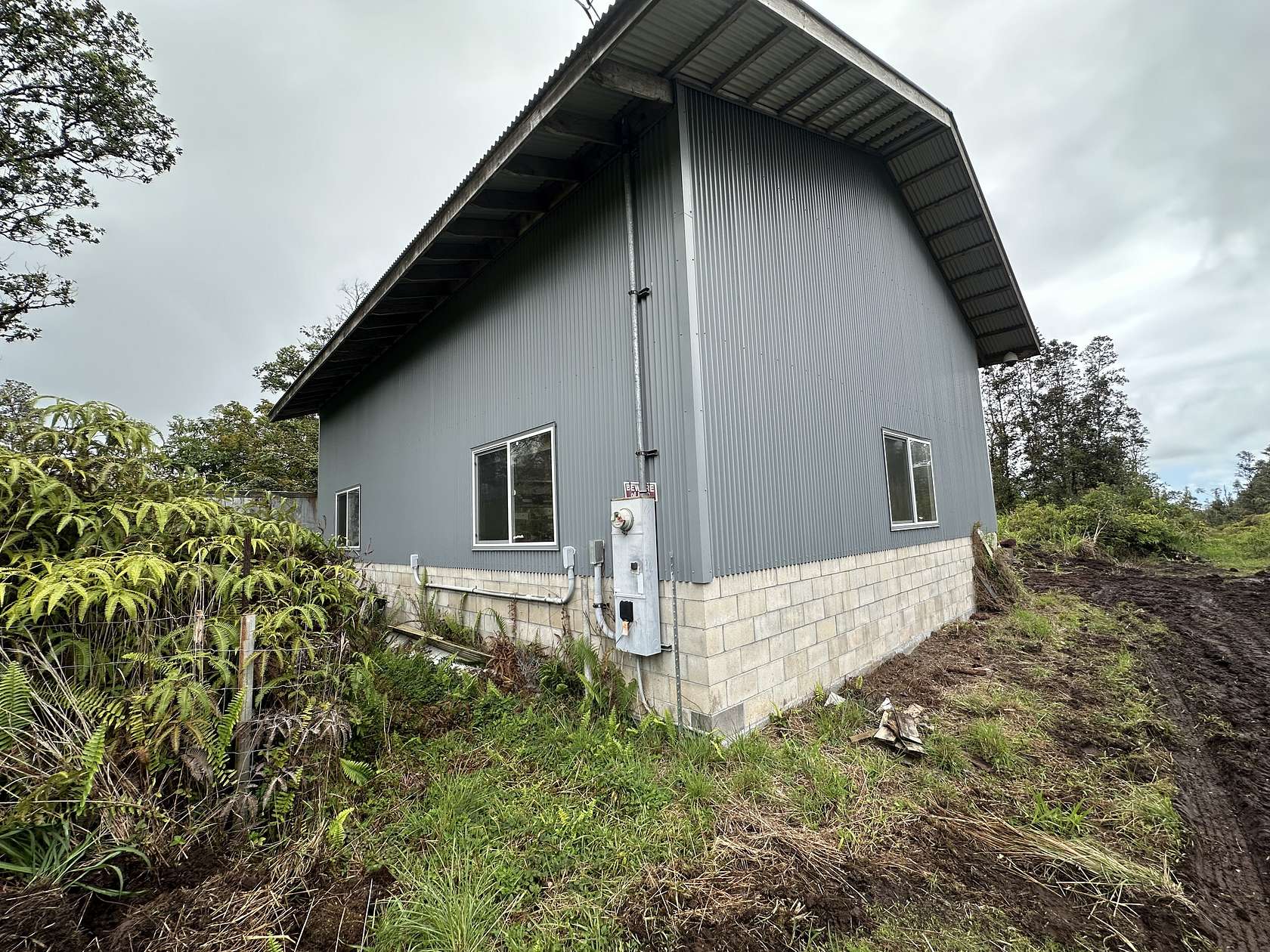 2 Acres of Improved Residential Land for Sale in Mountain View, Hawaii