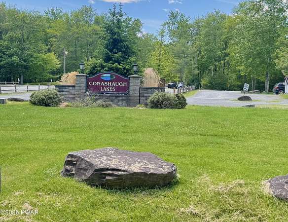 1.37 Acres of Residential Land for Sale in Milford, Pennsylvania