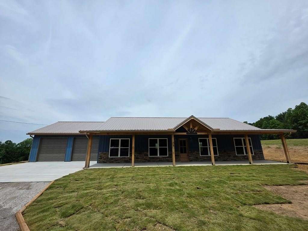 5.14 Acres of Land with Home for Sale in Crossville, Tennessee