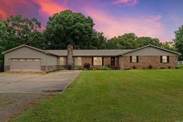 2.56 Acres of Land with Home for Sale in Searcy, Arkansas