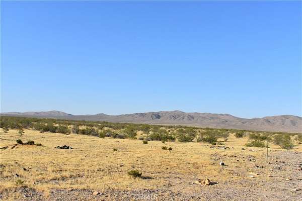 2.5 Acres of Land for Sale in Helendale, California
