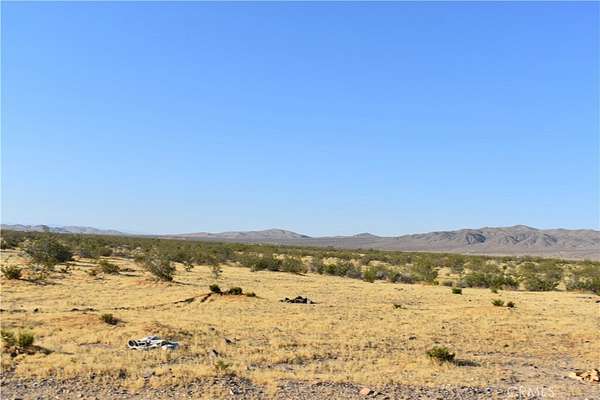 2.5 Acres of Land for Sale in Helendale, California