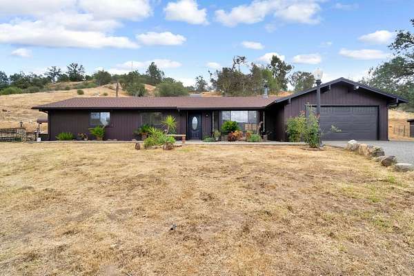 5 Acres of Land with Home for Sale in Clovis, California