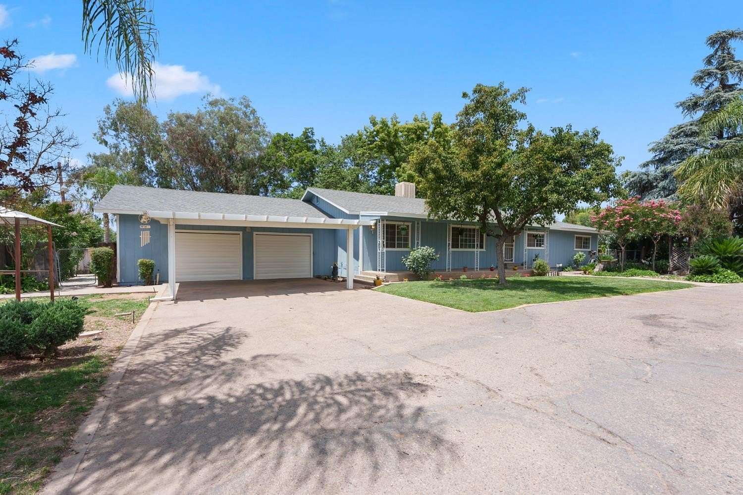 5 Acres of Land with Home for Sale in Clovis, California