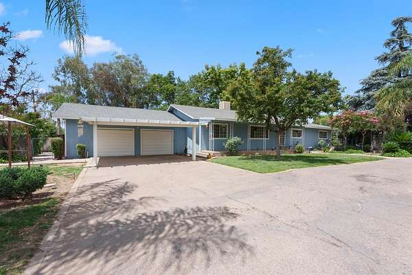 5 Acres of Land with Home for Sale in Clovis, California