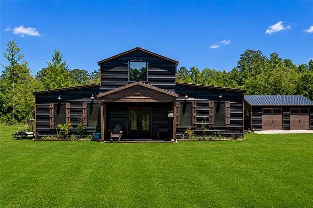 10.3 Acres of Land with Home for Sale in Newington, Georgia
