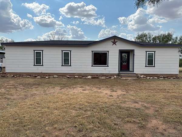 11 Acres of Land with Home for Sale in Snyder, Texas
