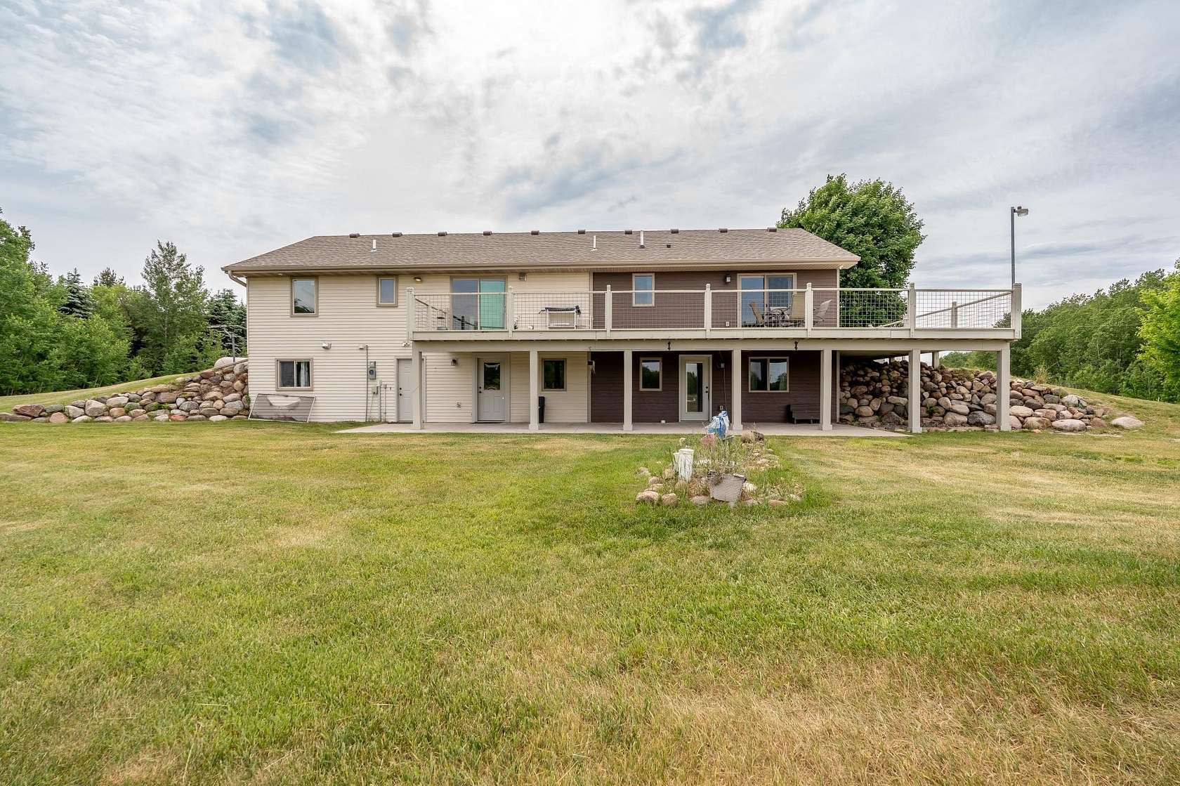 28 Acres of Agricultural Land with Home for Sale in Princeton, Minnesota