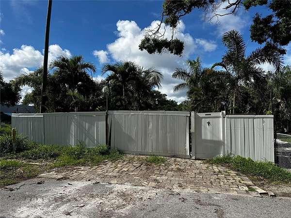 0.19 Acres of Commercial Land for Sale in Clearwater, Florida