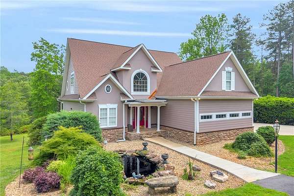 2.84 Acres of Land with Home for Sale in West Union, South Carolina