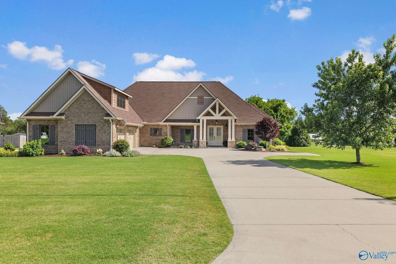 1.5 Acres of Land with Home for Sale in Trinity, Alabama