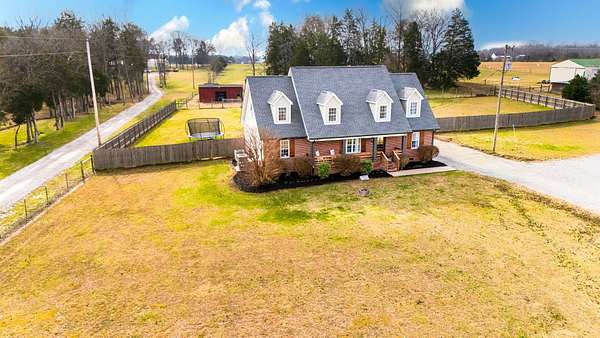 10 Acres of Land with Home for Sale in Chapel Hill, Tennessee