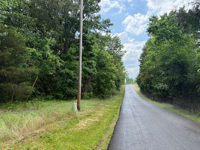 5 Acres of Land for Auction in Morrison, Tennessee
