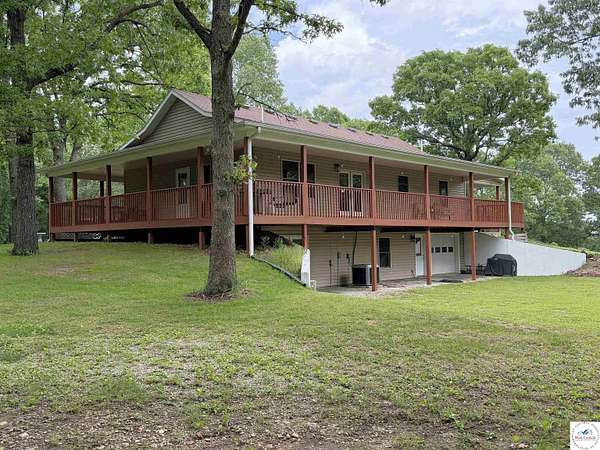 18.5 Acres of Land with Home for Sale in Warsaw, Missouri
