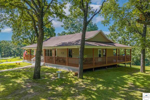 18.5 Acres of Land with Home for Sale in Warsaw, Missouri