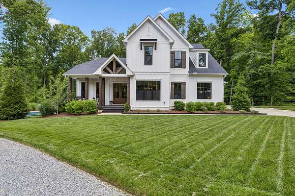 5.45 Acres of Land with Home for Sale in Franklin, Tennessee