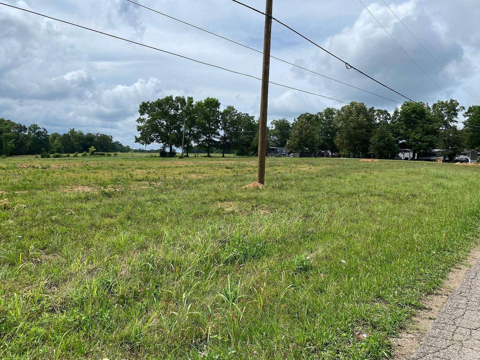 10 Acres of Mixed-Use Land for Sale in Adamsville, Tennessee