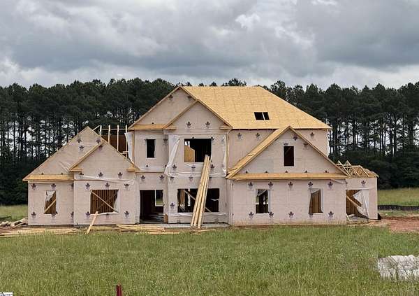2.5 Acres of Land with Home for Sale in Pelzer, South Carolina