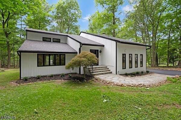 1.5 Acres of Land with Home for Sale in Warren Township, New Jersey