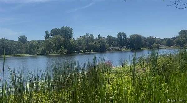 4.72 Acres of Residential Land for Sale in Holly Township, Michigan